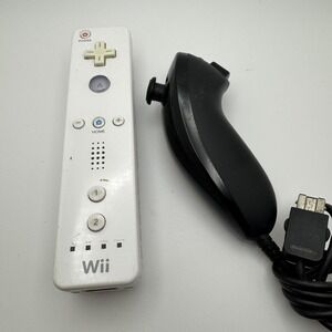 Nintendo Wii Controller White Remote & Black Nunchuck Authentic Tested